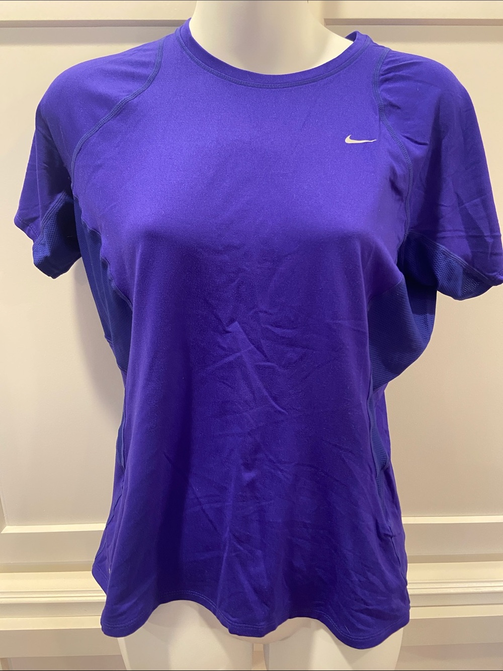 Nike Women’s Purple Short Sleeve Athletic Tee